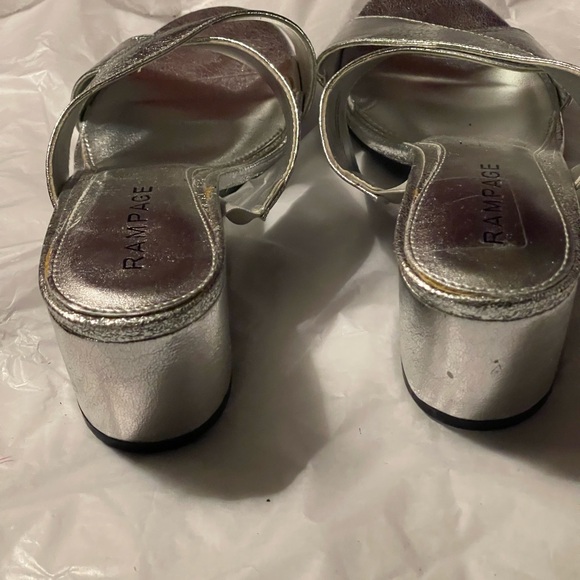 Rampage silver block heel sandals NWOT - Picture 2 of 6